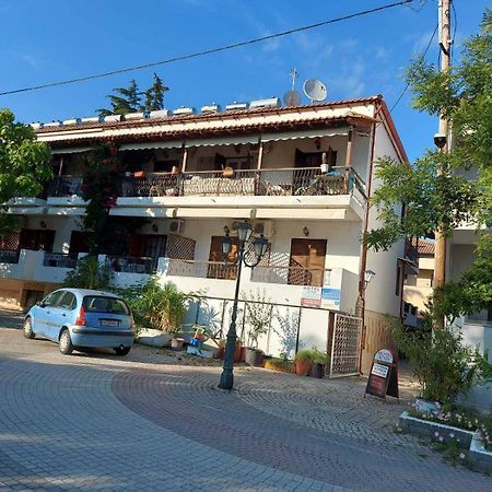 Hotel Agni -Enoikiazomena Diamerizmata Kallithea  Exterior foto