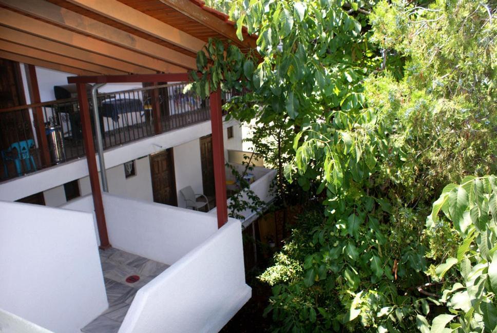 Hotel Agni -Enoikiazomena Diamerizmata Kallithea  Exterior foto
