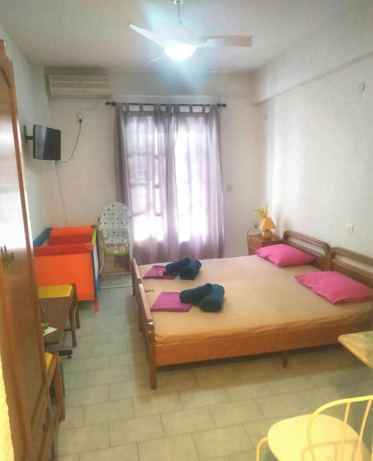 Hotel Agni -Enoikiazomena Diamerizmata Kallithea  Exterior foto